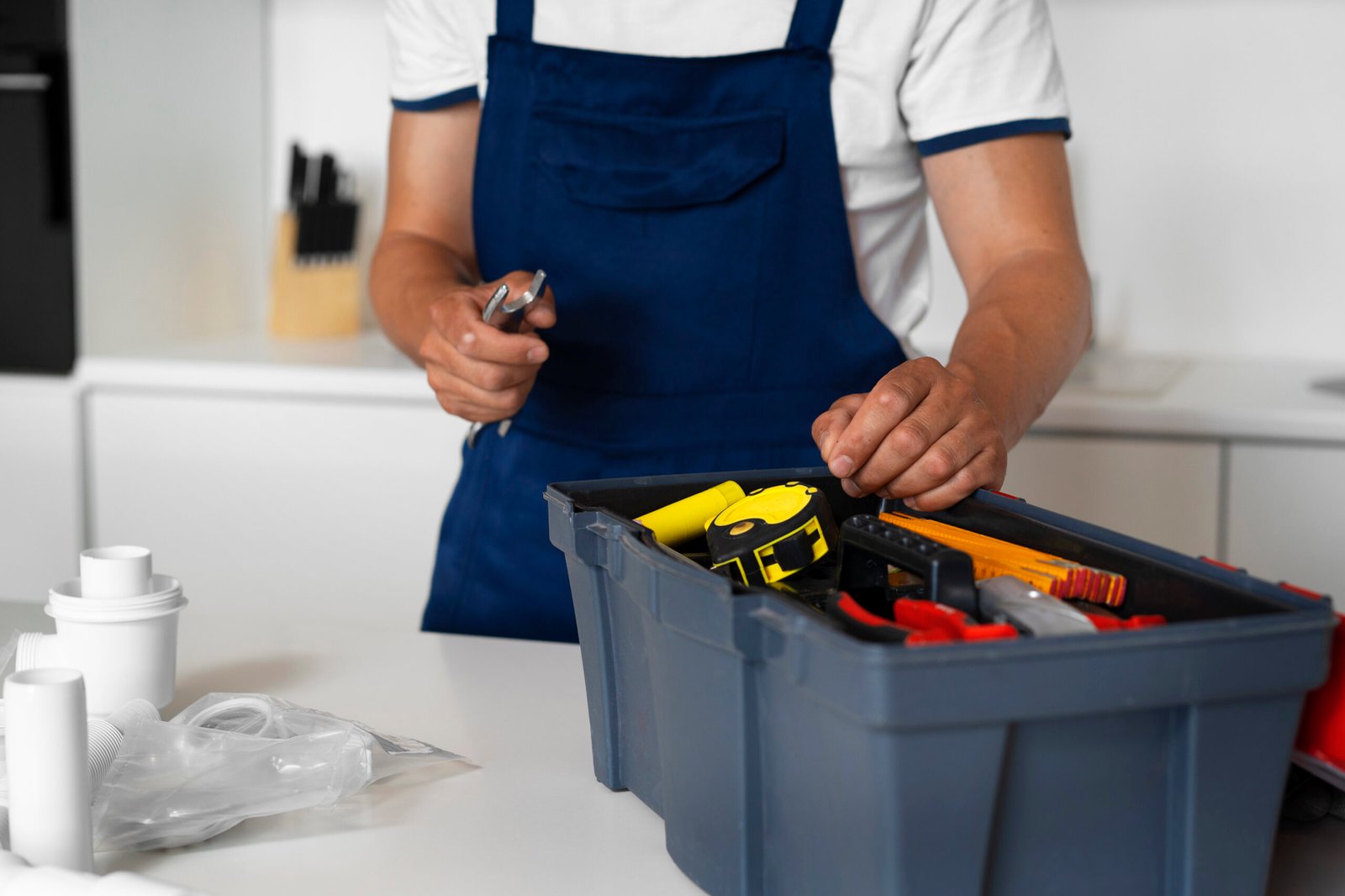 Why Hiring A Handyman Saves You Time, Money & Stress?